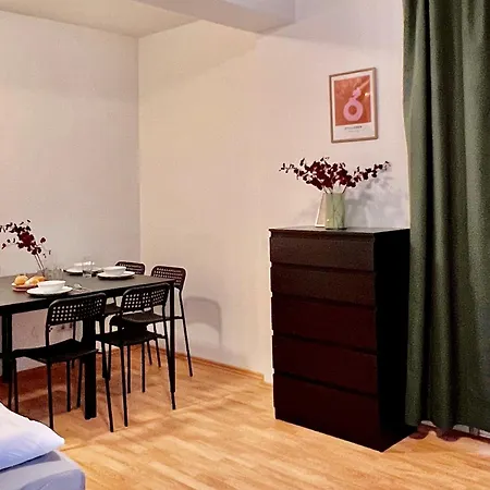 Feworld Living Denkstrasse * Linz